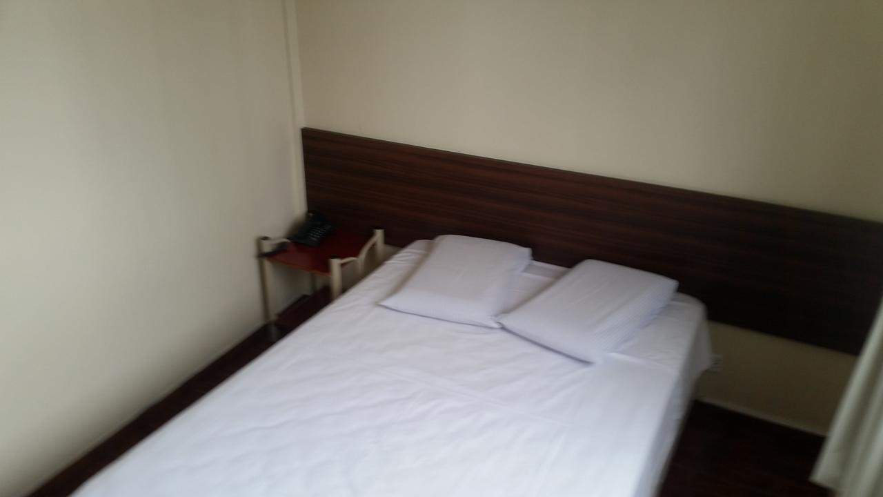 Hotel Piratini Curitiba Extérieur photo
